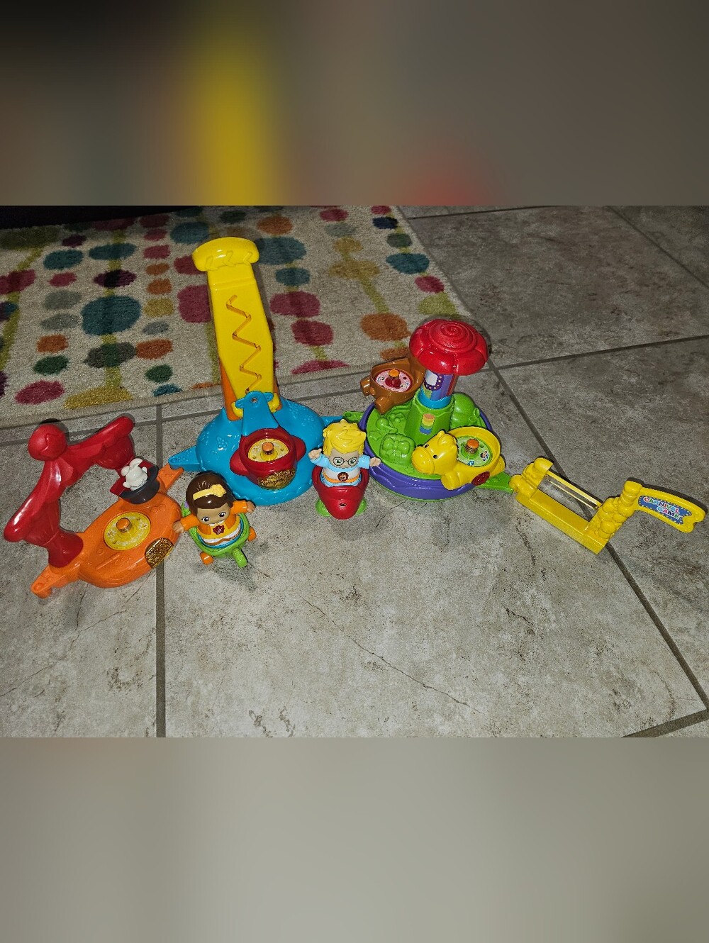 VTech Go! Go! Smart Friends Busy Sounds Carnival Playset with Dawn and Luca